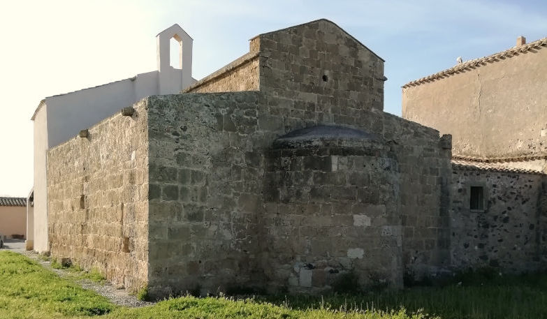 foto dell'esterno della chiesa di Nora