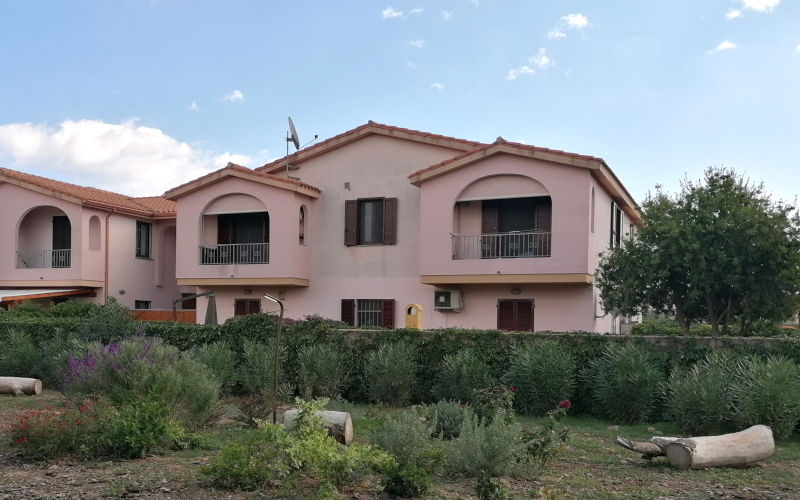 foto dell'esterno di Casa Grace a Pula