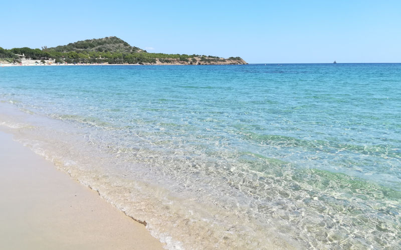 foto della spiaggia di Nora a Pula